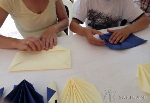 Atelier origami - pliage de serviettes