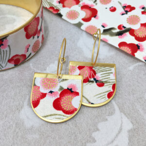 Créoles motif floral japonais - bijoux de créateur