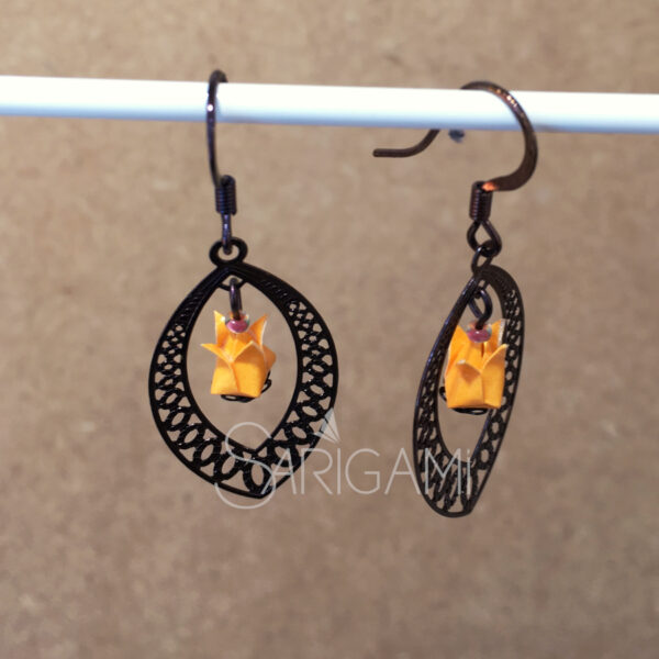 Origami earring Ayako - handmade in France