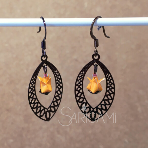 Boucles d'oreilles Ayako en origami - fabrication artisanale